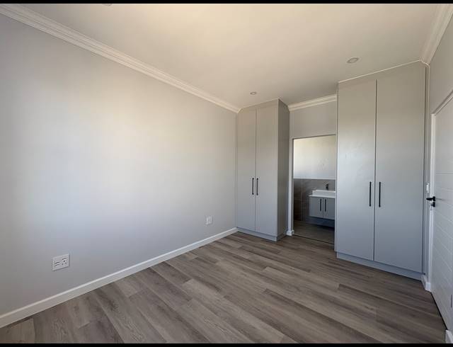 4 BEDROOM HOUSE FOR SALE IN SANDOWN